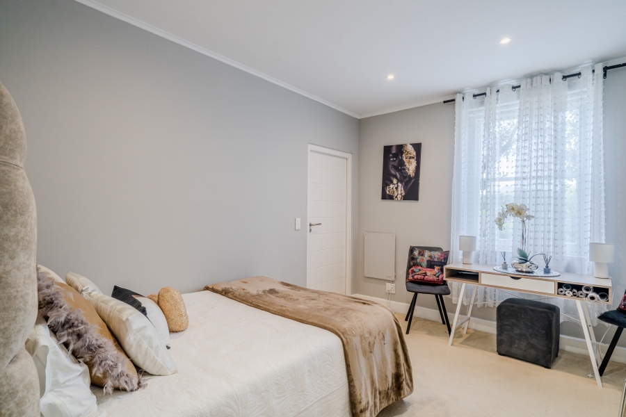 To Let 3 Bedroom Property for Rent in Lake Michelle Western Cape